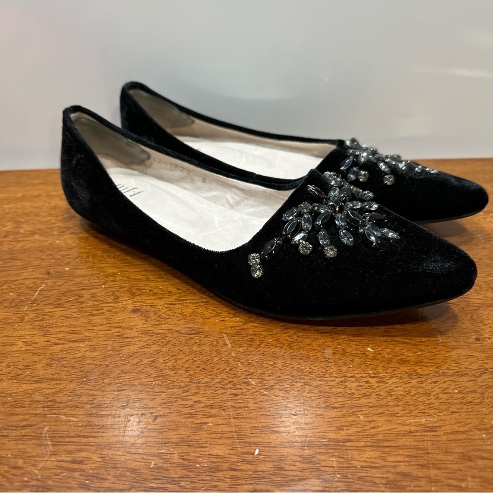J. Jill Women 6 Black Velour Velvet Diamond Jeweled Accents Slip On Skimmers